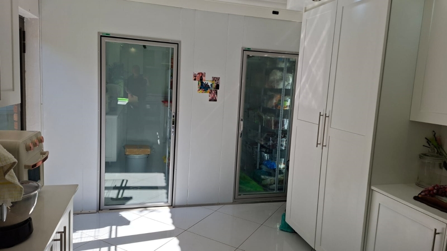 5 Bedroom Property for Sale in Rietvly A H North West